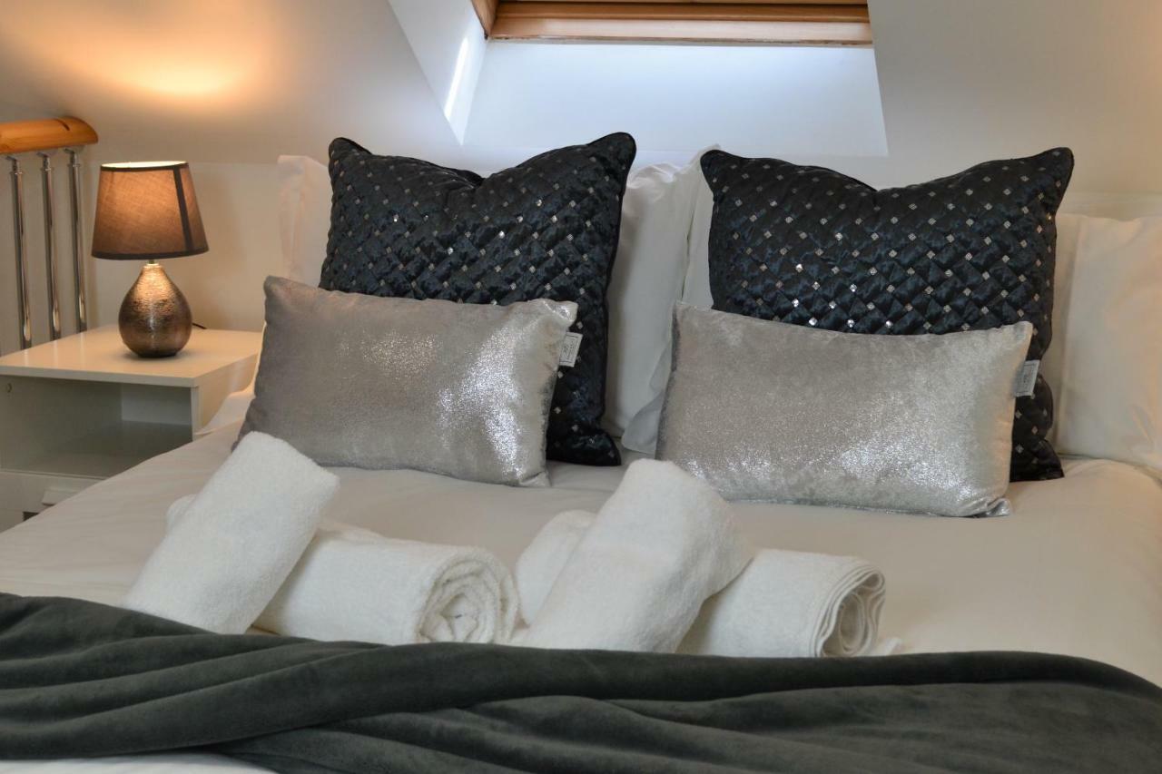 Epicsa - Family & Corporate Stay Mews Apartments With Free Parking CBG Exterior foto