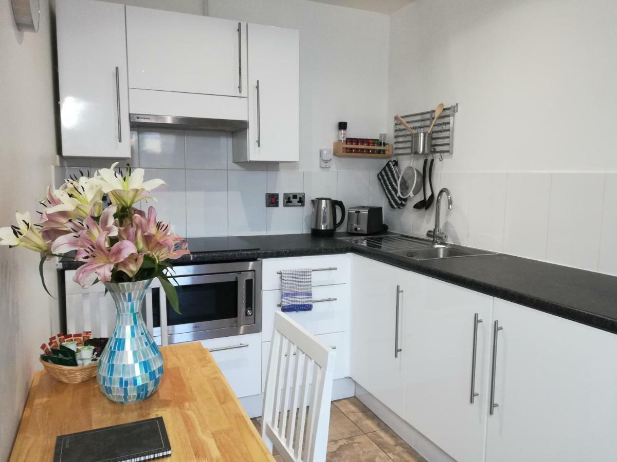 Epicsa - Family & Corporate Stay Mews Apartments With Free Parking CBG Exterior foto